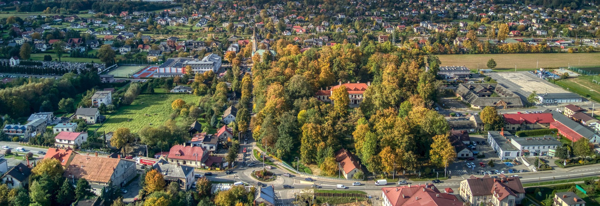 Widok na centrum Kóz październik 2022